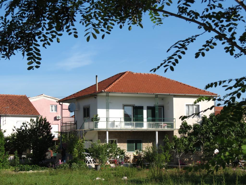 Apartments Grubisin Tribunj  Luaran gambar